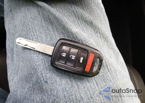 2017 Honda Civic Lx z USA, uszkodzony, nr VIN 2HGFC2F52HH519656